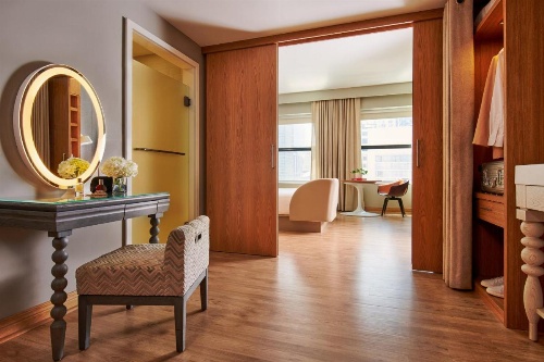 Virgin Hotels, Chicago image 9